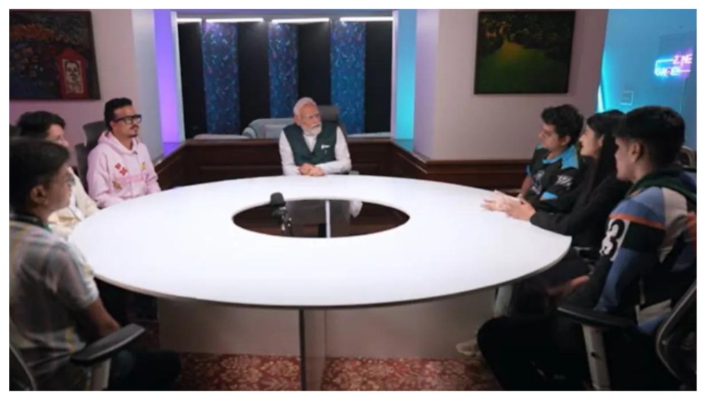 India’s Top Gamers Meet ‘Cool’ PM Modi (1)