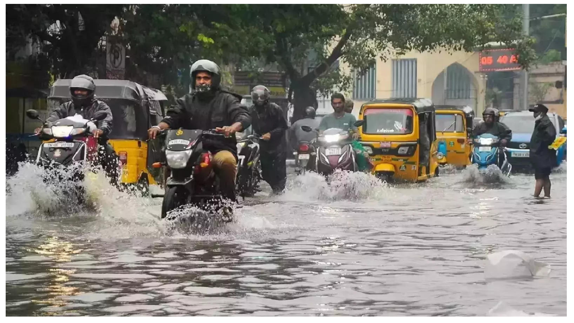 Bengaluru schools and colleges to remain closed tomorrow amid heavy rain across city